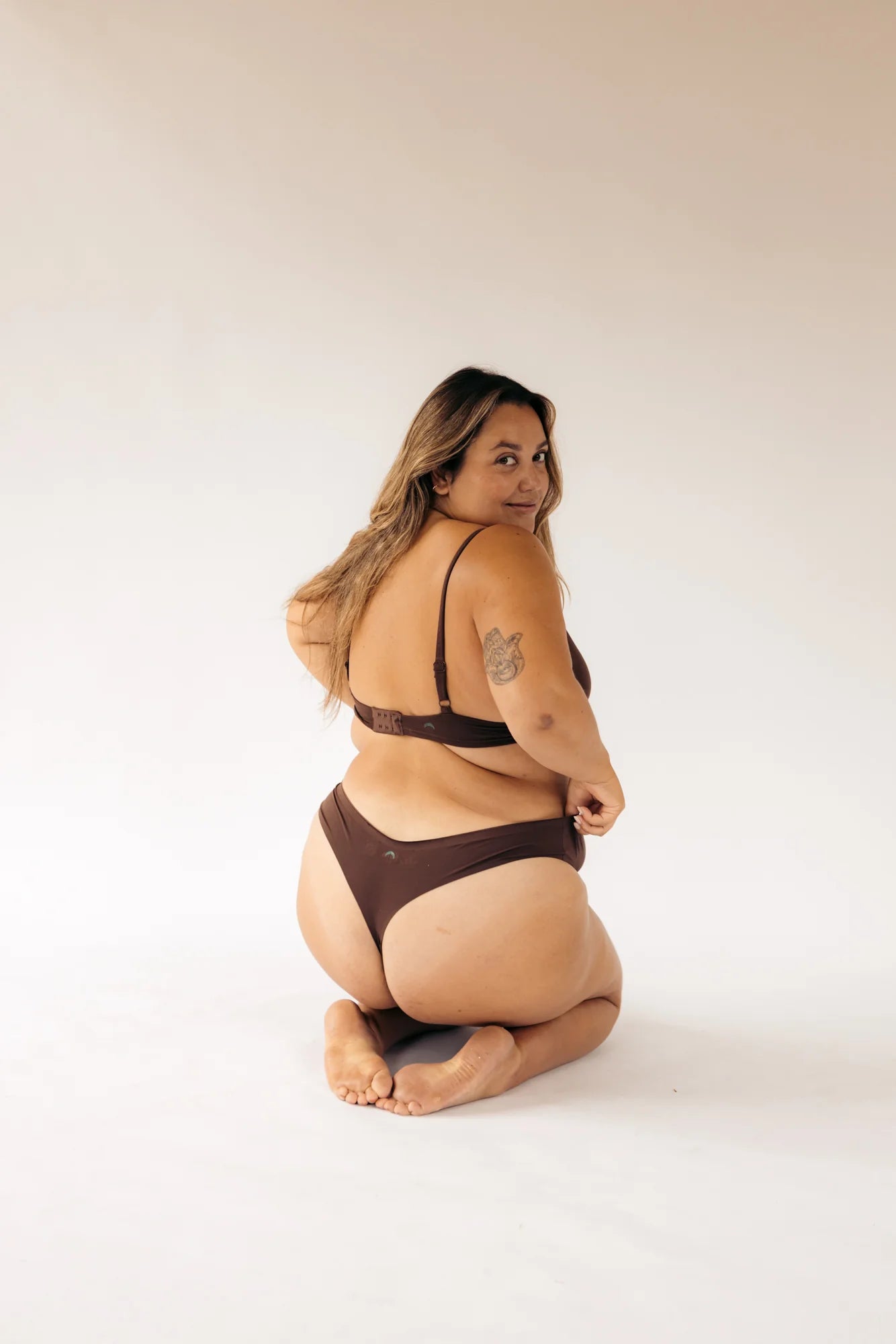 Seemless Low-Mid Thong