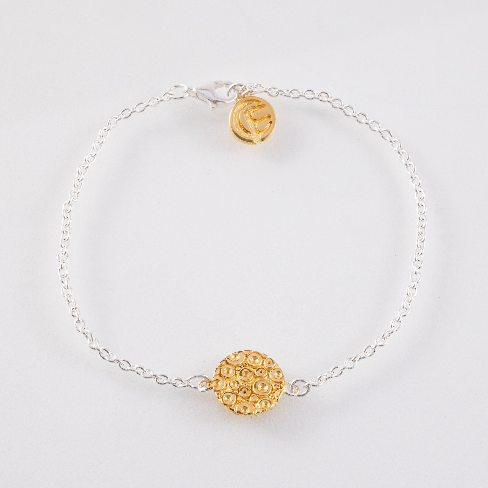 Shoreline Collection - Single chain bracelet