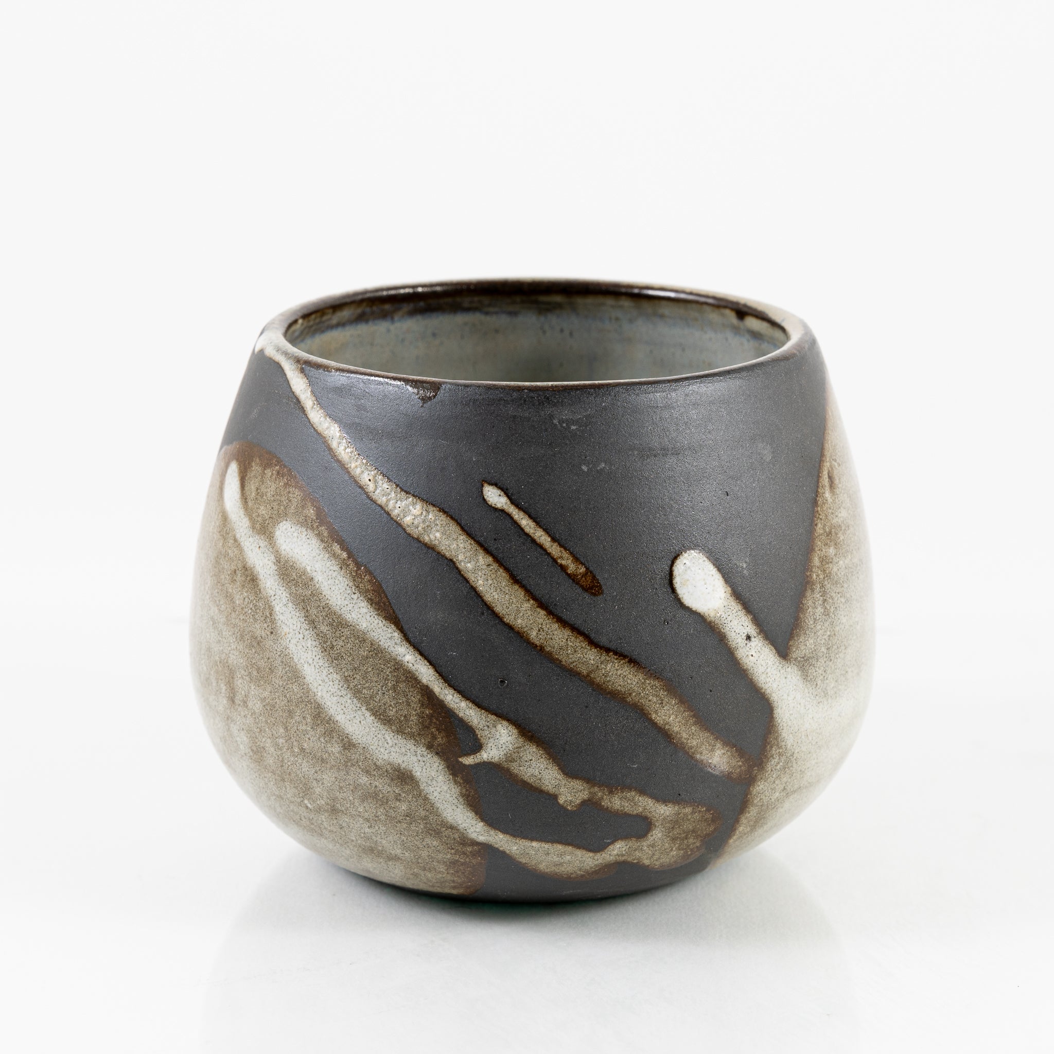 Black Clay Wine Cup
