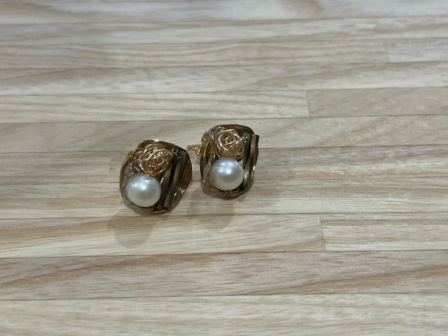 Earrings - Birds Nest Pearl Stud
