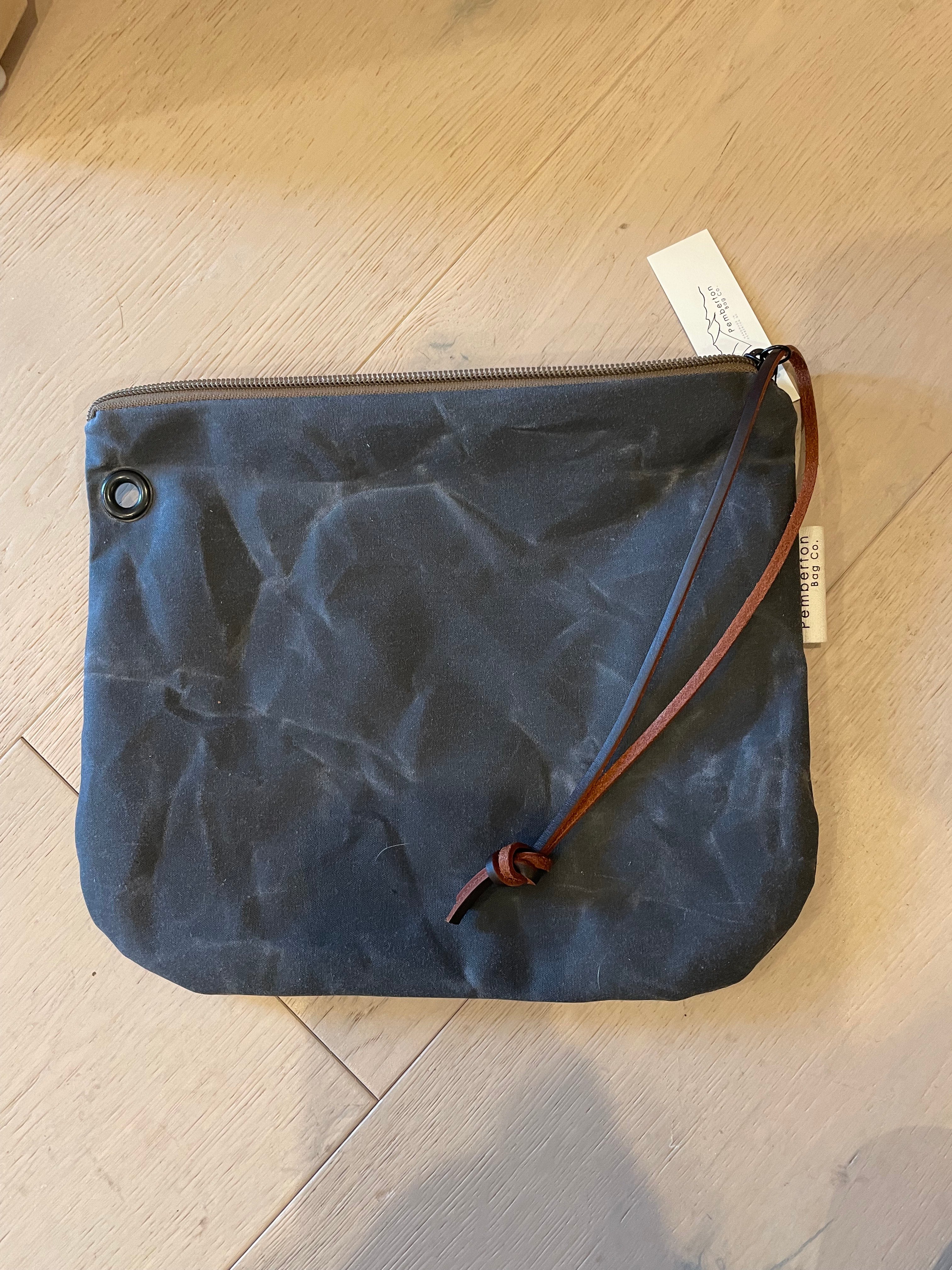 Oilskin Zip Purse