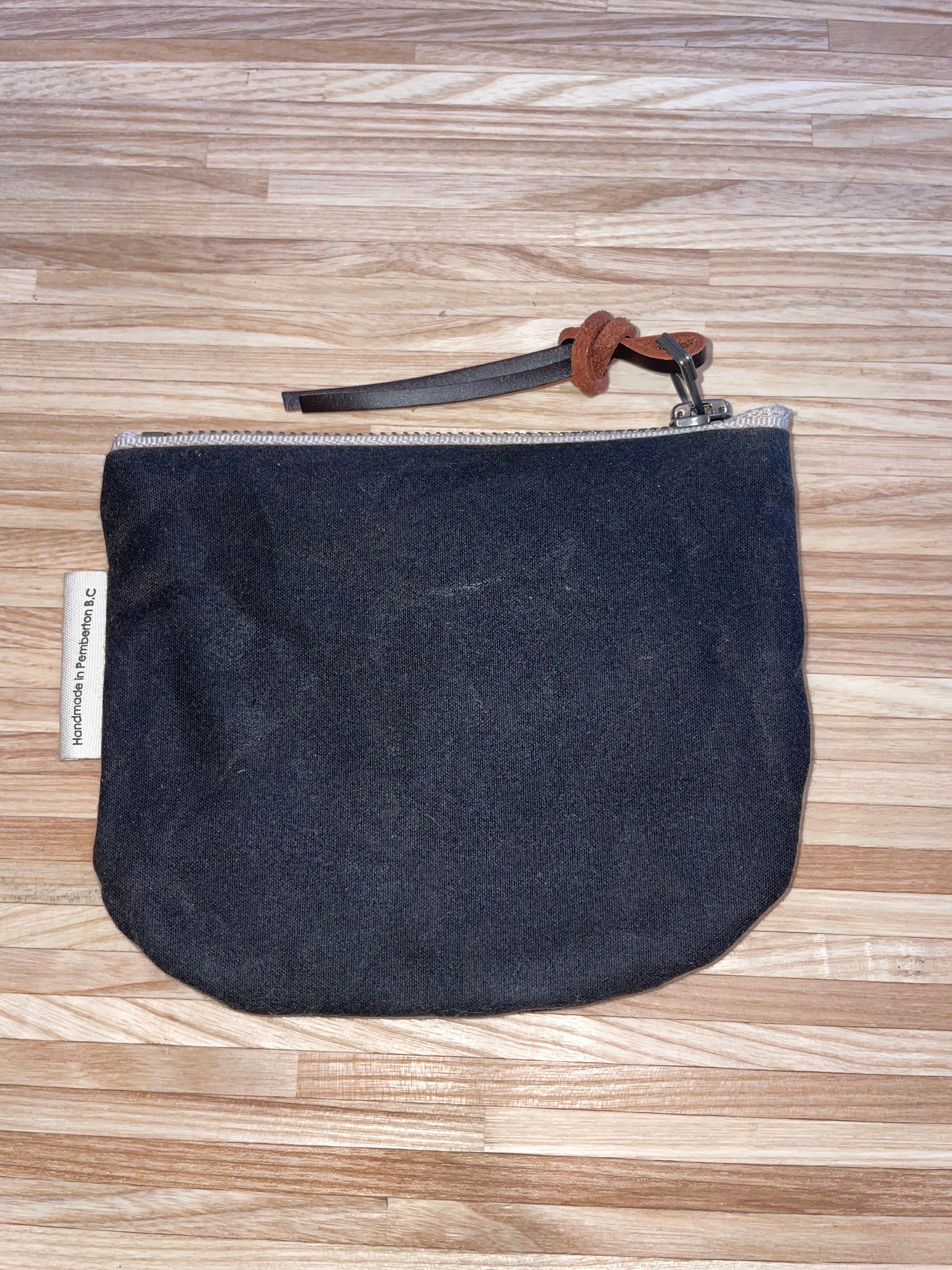 Oilskin Small Zip Purse