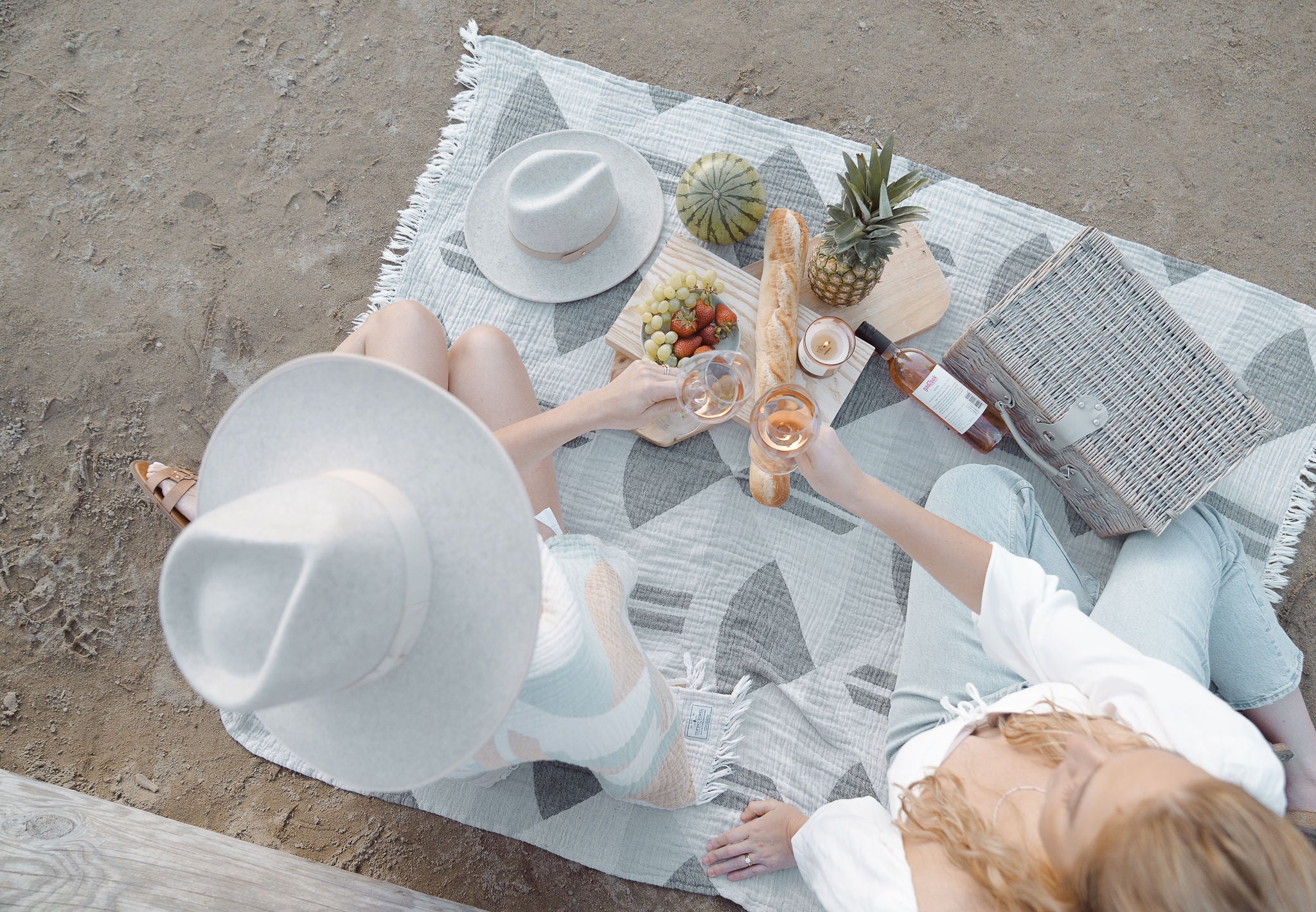 Muslin Throw - The Quill