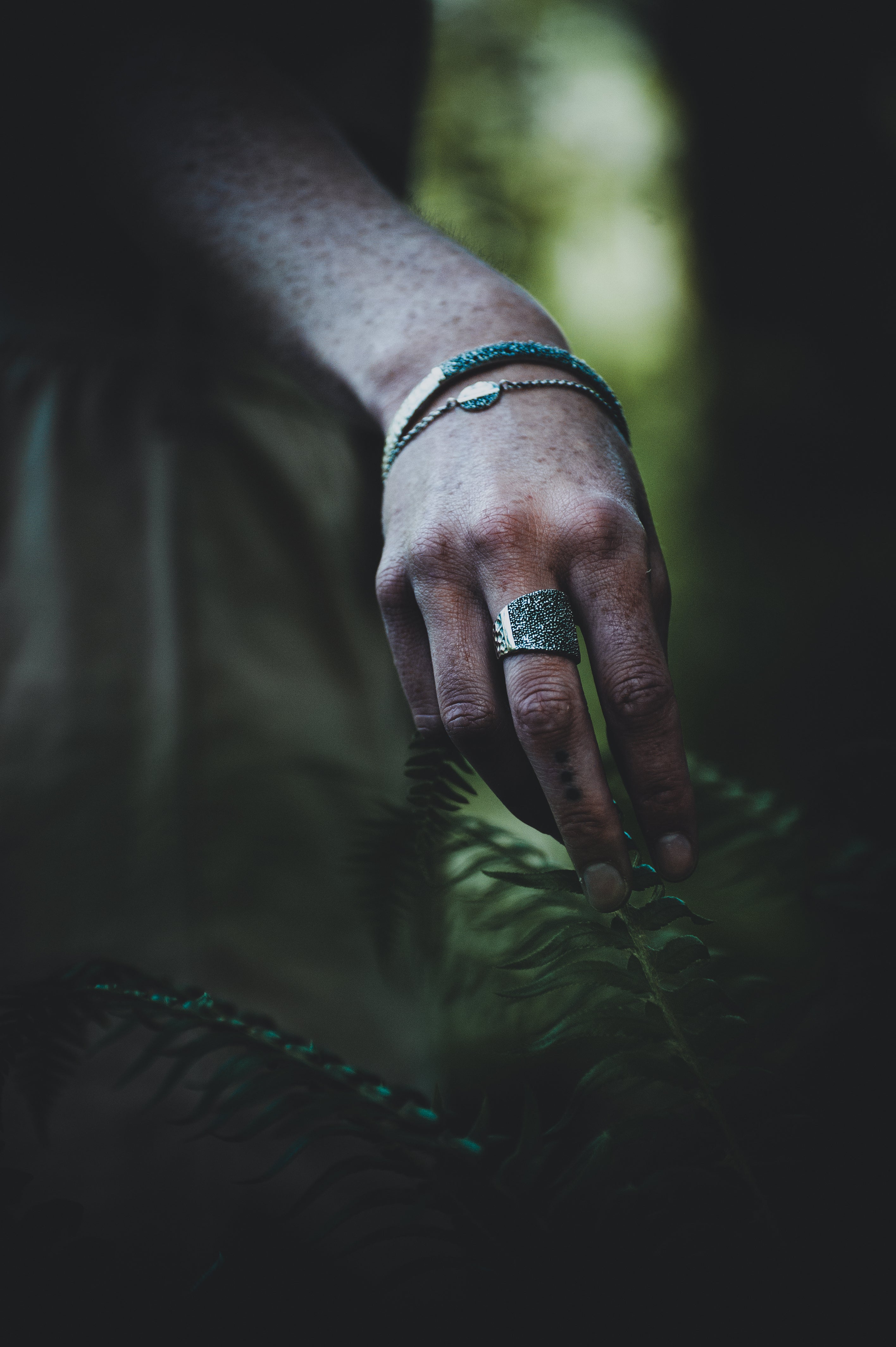 Christy Feaver - Shoreline Collection - Saddle Ring