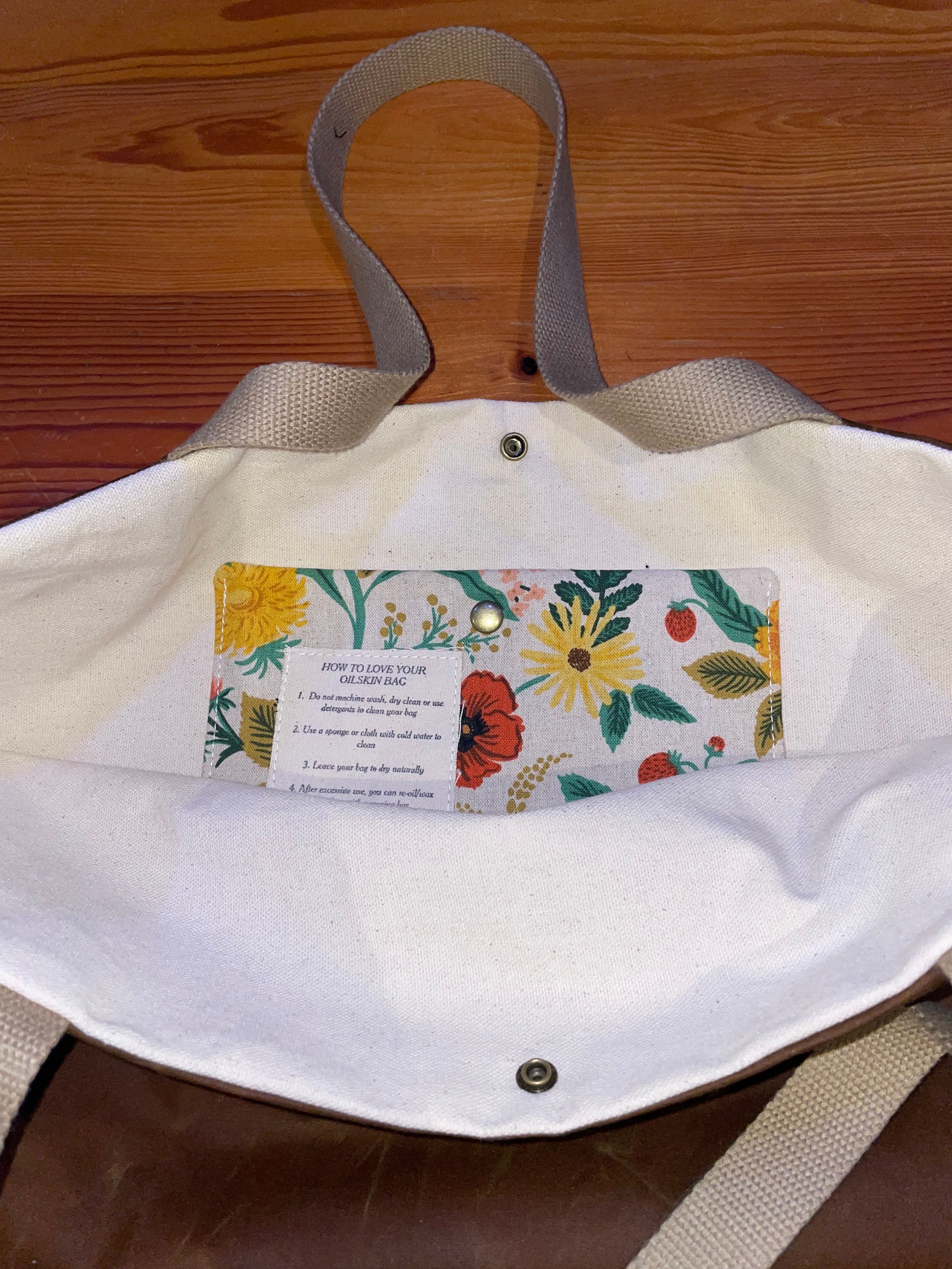 Simple Oilskin Tote