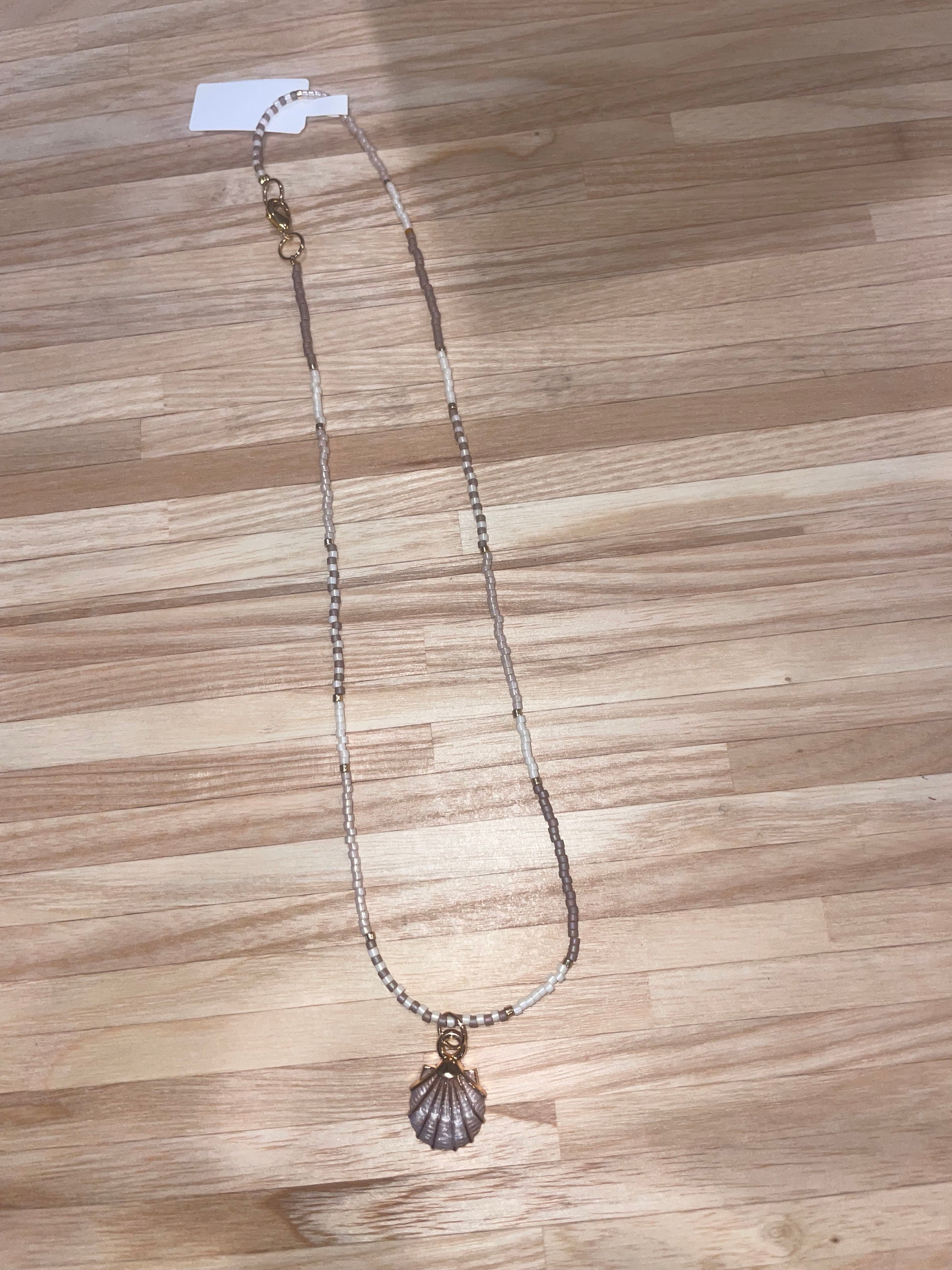 Beaded Necklace with pendant