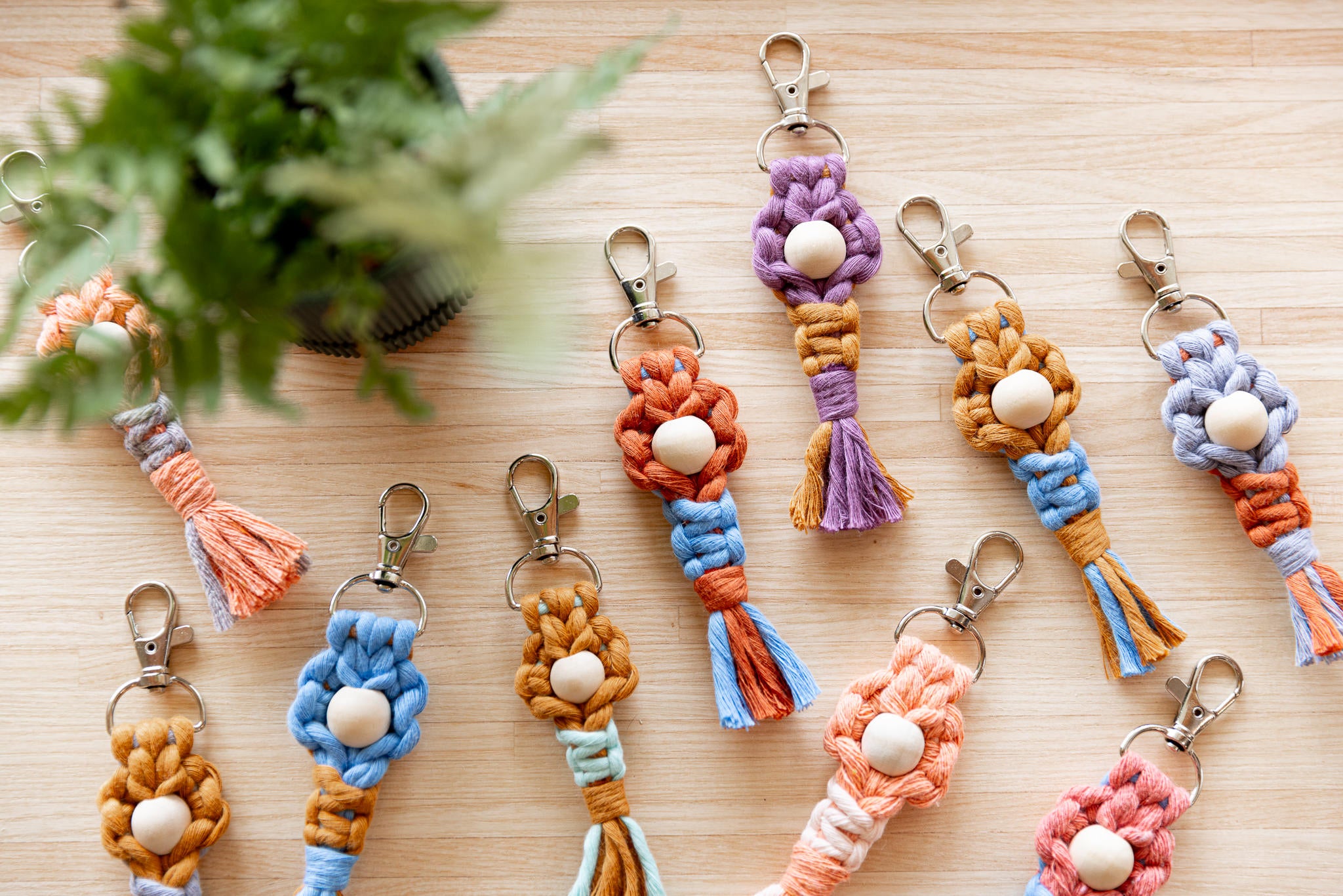 Minttu Fibre Arts - Keychain Flower Macrame - Single